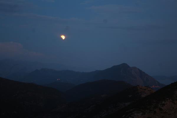 Promatranje pomrčine Mjeseca iz Zvjezdanog sela Mosor