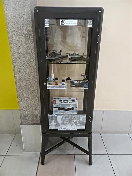 Maketarsko-modelarski klub "Danijel Vuković" postavio edukativne vitrine u splitskim osnovnim školama Bol i Kman-Kocunar